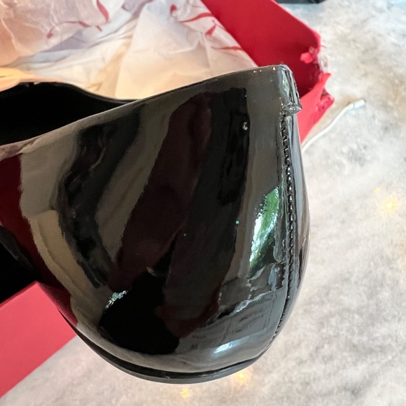 Roger Vivier Black Patent Leather flats w/ Pink Floral Appliqué Size 8 1/2 - Picture 10 of 12